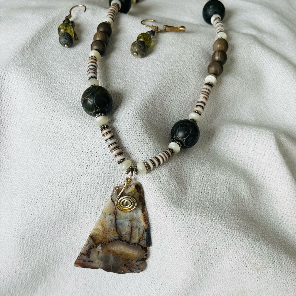 Handcrafted Green and Brown Agate Pendant Necklace with Beaded Detail